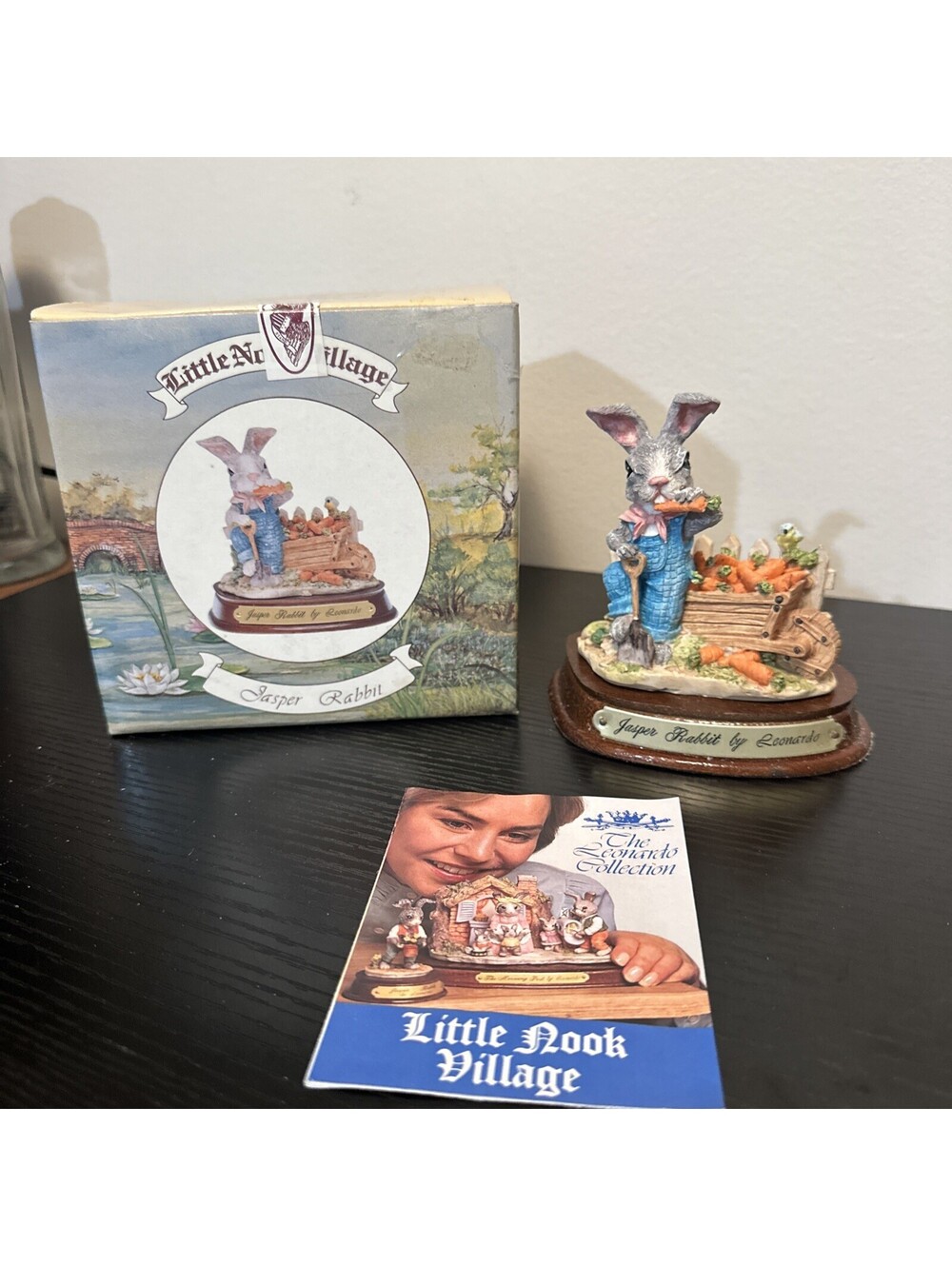 The Heritage Mint Little Nook Village #LN-04 Jasper Rabbit By Leonardo 1988
